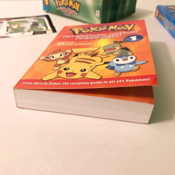 2013  Pokemon The Complete Pokemon Pocket Guides Box Set - Picture 13 of 16